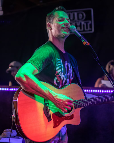 Drew Clausen Music - Singer at Tootsies in Nashville, TN